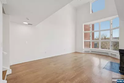 316 Thornton Court T316 #T316, Edgewater, NJ 07020 - Photo 6