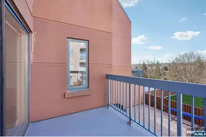 316 Thornton Court T316 #T316, Edgewater, NJ 07020 - Photo 34