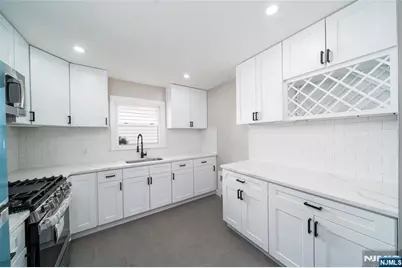 104 Hayward Place, Wallington, NJ 07057 - Photo 4