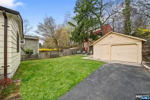 243 Jefferson Ave, Cresskill, NJ 07626 - Photo 32