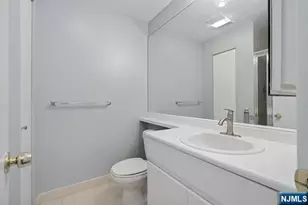 405 Williams Ct 405, Edgewater, NJ 07020 - Photo 26