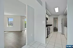 405 Williams Ct 405, Edgewater, NJ 07020 - Photo 6