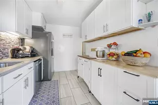 38 Henry St, Elmwood Park, NJ 07407 - Photo 14