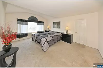 64 Lakeview Drive, Old Tappan, NJ 07675 - Photo 10