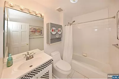 64 Lakeview Drive, Old Tappan, NJ 07675 - Photo 14