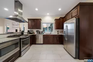 220B Glen Ave, Palisades Park, NJ 07650 - Photo 10