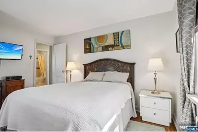 41 Taggart Way, Saddle Brook Township, NJ 07663 - Photo 24