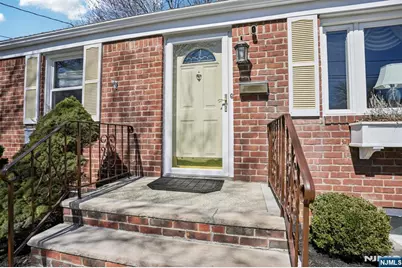 41 Taggart Way, Saddle Brook Township, NJ 07663 - Photo 4