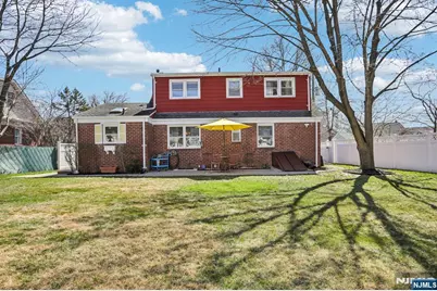 41 Taggart Way, Saddle Brook Township, NJ 07663 - Photo 44