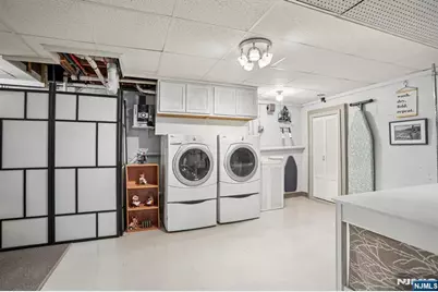 41 Taggart Way, Saddle Brook Township, NJ 07663 - Photo 26