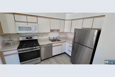 135 Orchard Park 135 #135, Allendale, NJ 07401 - Photo 1