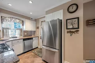 3 Ashburn Pl, Fair Lawn, NJ 07410 - Photo 10