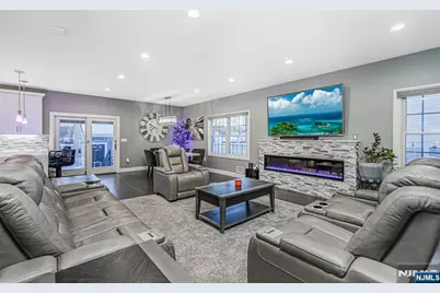 171 Pleasant Avenue, Englewood, NJ 07631 - Photo 4