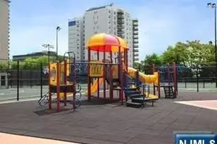 2000 Linwood Ave 23N, Fort Lee, NJ 07024 - Photo 18