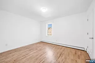 457 Washington Ave 2nd Fl, Cliffside Park, NJ 07010 - Photo 8