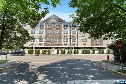 1 Parkway 209 #209, Wallington, NJ 07057 - Photo 1