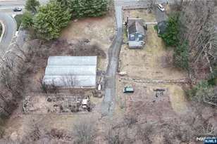 182 Airmont Ave, Mahwah, NJ 07430 - Photo 6