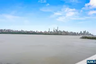 9 Somerset Ln 617, Edgewater, NJ 07020 - Photo 18