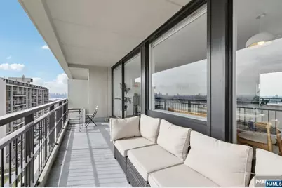 2 Horizon Road 1428 #1428, Fort Lee, NJ 07024 - Photo 30