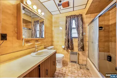 38 Stewart Street, Passaic, NJ 07055 - Photo 40