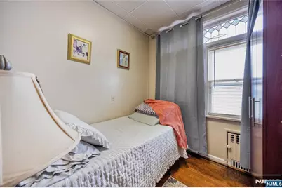 38 Stewart Street, Passaic, NJ 07055 - Photo 16
