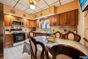 38 Stewart St, Passaic, NJ 07055 - Photo 26