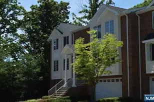 46 Skymark Ct, Upper Saddle River, NJ 07458 - Photo 1