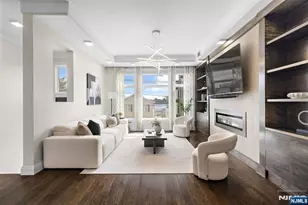 640 Undercliff Ave, Edgewater, NJ 07020 - Photo 2