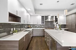 640 Undercliff Ave, Edgewater, NJ 07020 - Photo 10