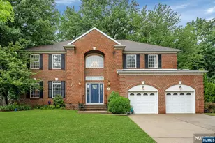 5 Pelican Ct, Paramus, NJ 07652 - Photo 1