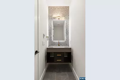 12 Meadow Court, Norwood, NJ 07648 - Photo 4