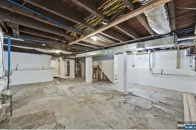 314 W 7th Avenue, Newark, NJ 07107 - Photo 34