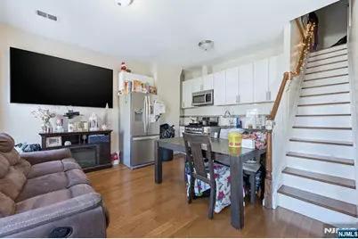 314 W 7th Avenue, Newark, NJ 07107 - Photo 18