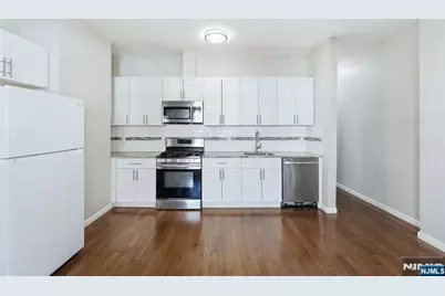 314 W 7th Avenue, Newark, NJ 07107 - Photo 4