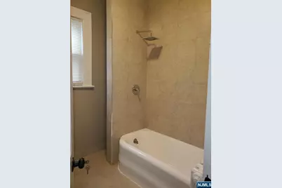 404 6th Street Apta #aptA, Newark, NJ 07107 - Photo 16