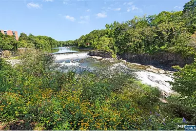 300 Main Street 811 #811, Little Falls Township, NJ 07424 - Photo 22