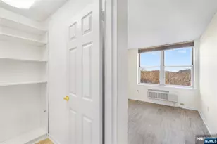 300 Main Street 811, Little Falls Township, NJ 07424 - Photo 14