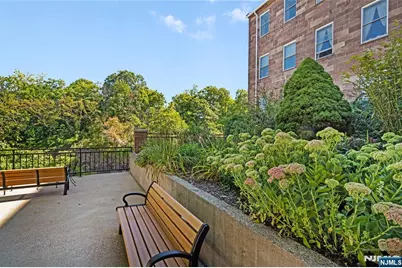 300 Main Street 811 #811, Little Falls Township, NJ 07424 - Photo 20