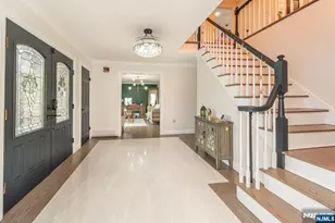 3 Hampton Dr, Fairfield, NJ 07004 - Photo 2