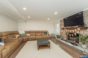 3 Hampton Dr, Fairfield, NJ 07004 - Photo 6