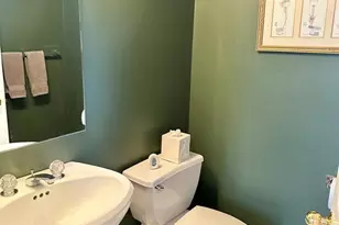 19 Lakeview Dr, Old Tappan, NJ 07675 - Photo 10