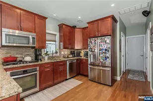 204 Hayward Pl, Wallington, NJ 07057 - Photo 18