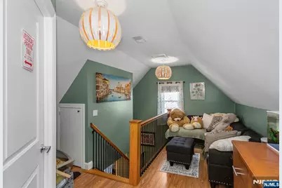 204 Hayward Place, Wallington, NJ 07057 - Photo 28