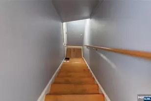 204 Hayward Pl, Wallington, NJ 07057 - Photo 32