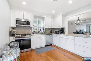 454 Myrtle Ave 454, Fort Lee, NJ 07024 - Photo 10