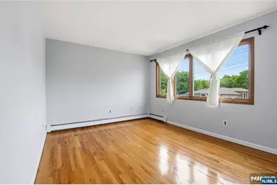 454 Myrtle Avenue 454 #454, Fort Lee, NJ 07024 - Photo 8