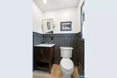 454 Myrtle Avenue 454 #454, Fort Lee, NJ 07024 - Photo 12