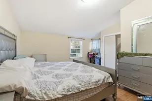 1490 Champlain Square, Teaneck Township, NJ 07666 - Photo 4