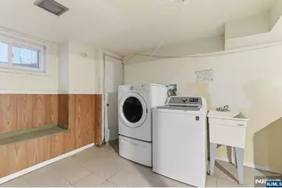 1490 Champlain Square, Teaneck Township, NJ 07666 - Photo 22