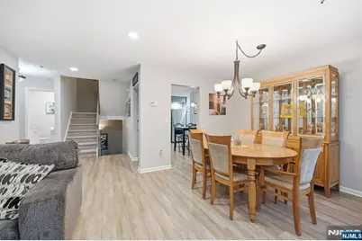 300 Coventry Court, Ramsey, NJ 07446 - Photo 10